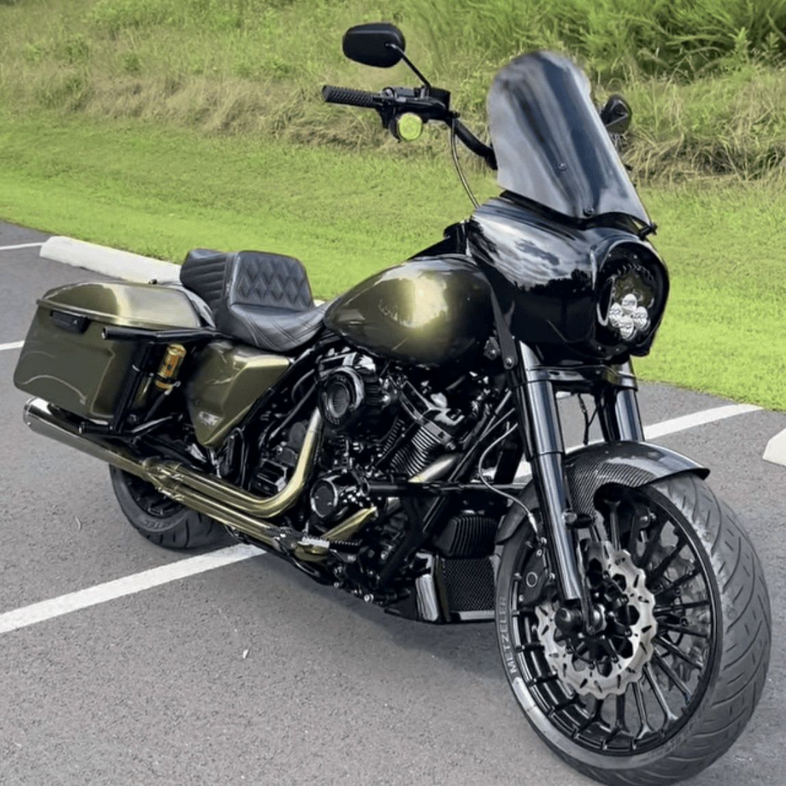 FXDXT Tスポーツ・ウィンドシールド10インチ (ダークグレー)3