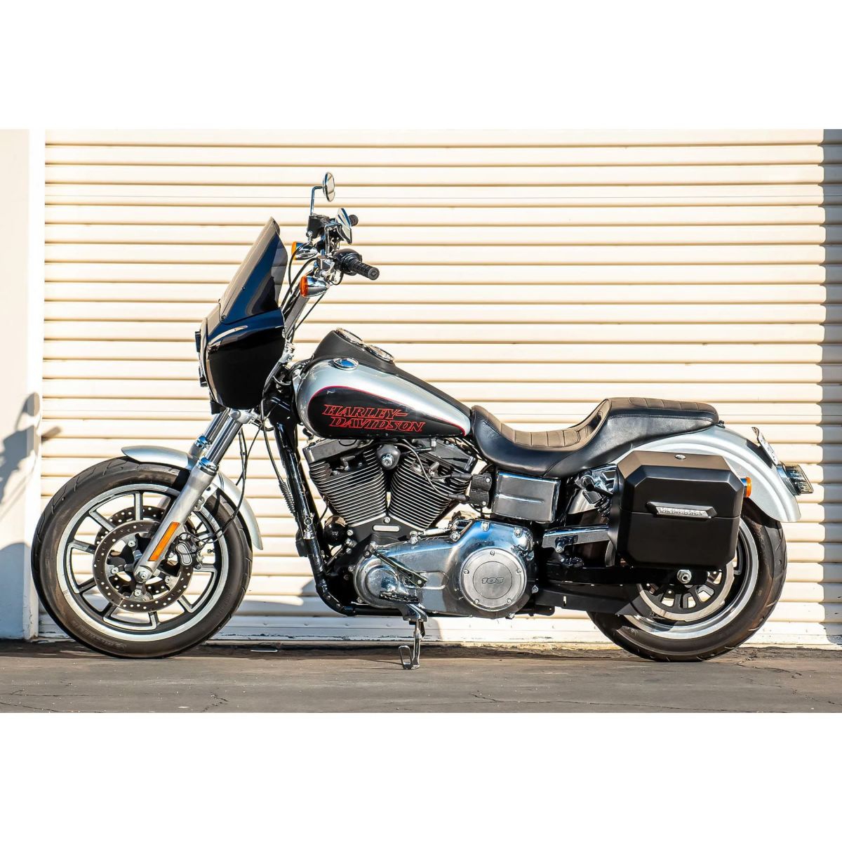 アウトロー クイックマウント サドルバッグ 20L (マットブラック)3