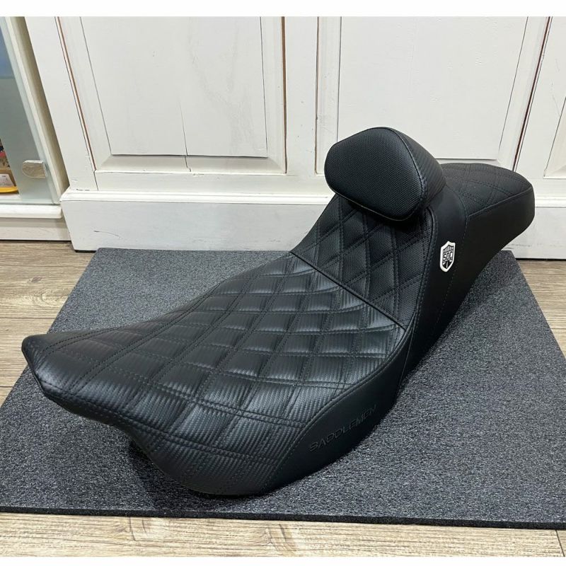 サドルマン SDC パフォーマンスグリッパー　シート　使用極少美品　ツーリング サドルマン SDC パフォーマンスグリッパー シート 使用極少美品