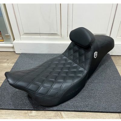 サドルマン　ツーリング　SDC パフォーマンスグリッパーシート サドルマン プロシリーズ SDC パフォーマンスグリッパーシート