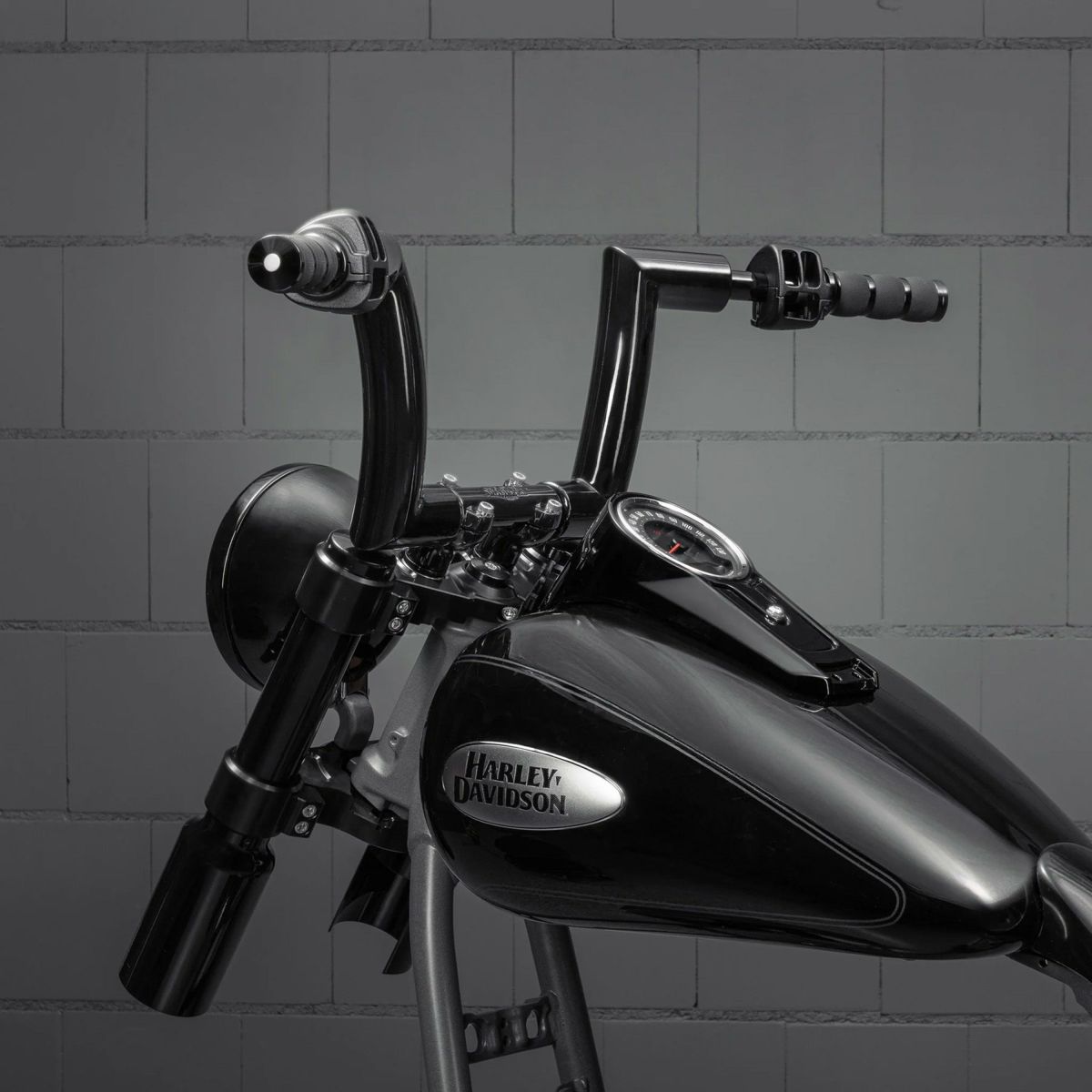 Killer Bull 配線済みハンドルバー 8インチ (ブラック) 1インチ径クランプ1