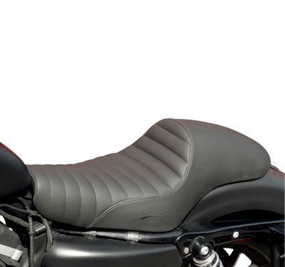 Saddlemen ハーレー カフェレーシングシート タックロールデザイン