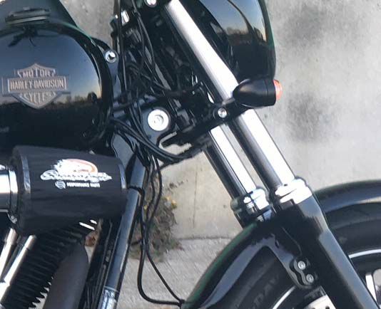 Arlen Ness ブラック ターンシグナルフォークマウント-02