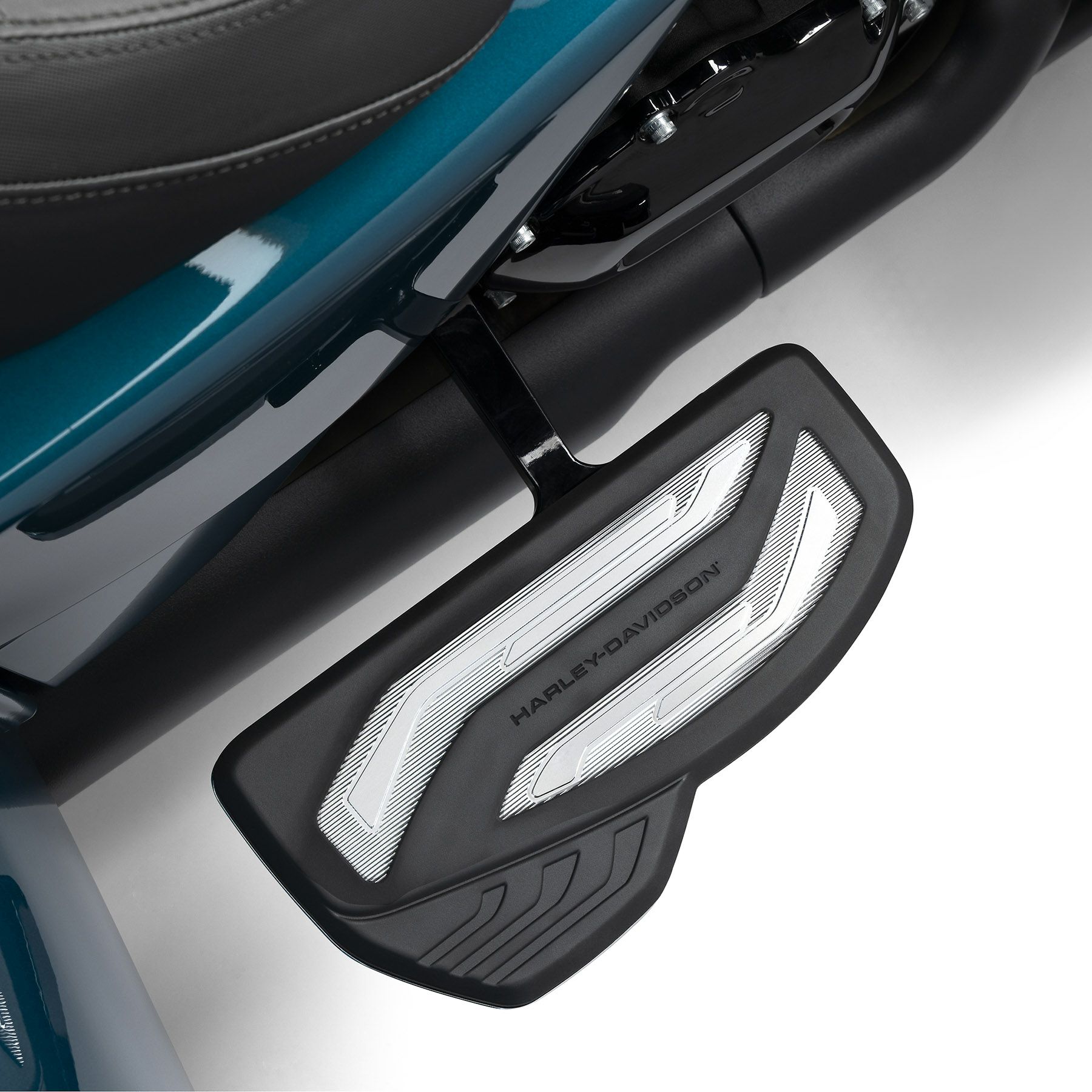 カーバイド・パッセンジャーフットボード (クローム) 2026以降