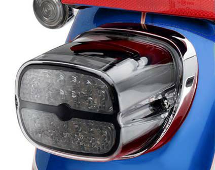 LEDテールライト　スモークレンズ　ブラッククローム・ハウジング-01