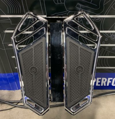 パフォーマンスマシン Superlight フロアボード クローム
