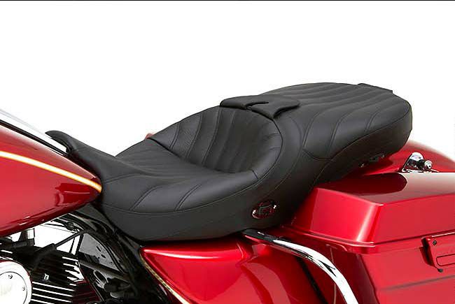 コルビン デュアル・ツアーサドル ブラック 09～18FLHT、FLHX、FLTR-01