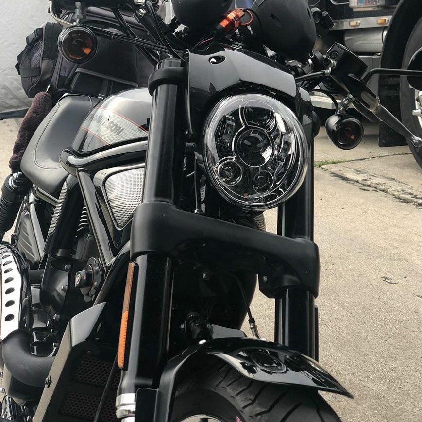 ハーレー、VROD ヘッドライト・補助ライト｜ハーレーカスタムパーツ専門店