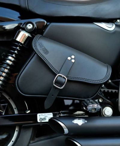 エンズクオイオ　マンボ　SPORTSTER用サイドバッグ　ブラック　右用