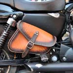エンズクオイオ　マンボ　SPORTSTER用サイドバッグ　ディストレスト・ツートン　右用