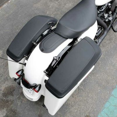 Saddlemen サドルバッグリッドカバー プレーン