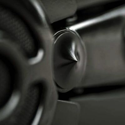 Killer Custom V-ROD スウィングアームピボットカバーキット スパイカー