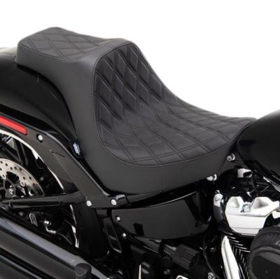 【SALE】DragSpecialties ブレイクアウト用 PREDATOR 3 シート ブラックステッチ