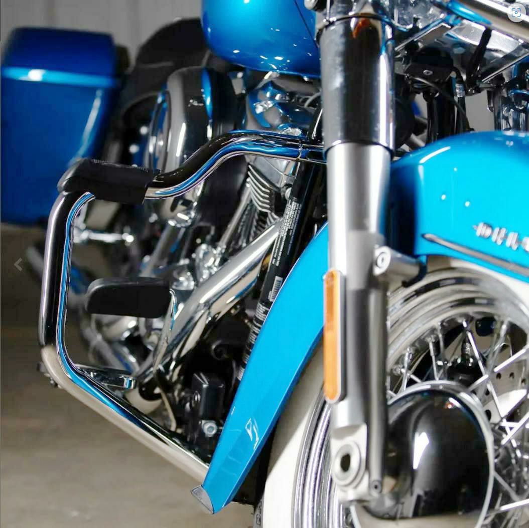 マスタッシュエンジンガード ブラック M8ソフテイル |ハーレーパーツ 