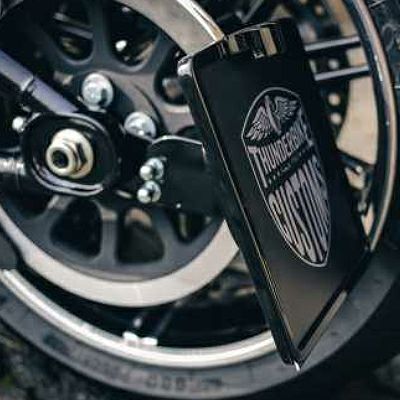 Thunderbike サイドマウント・ライセンスプレートブラケット ミディアム ブラック