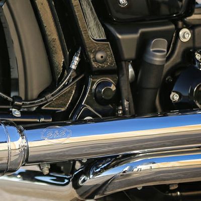 Thunderbike スウィングアームアクスルカバー 右用 ブラック M8ソフテイル