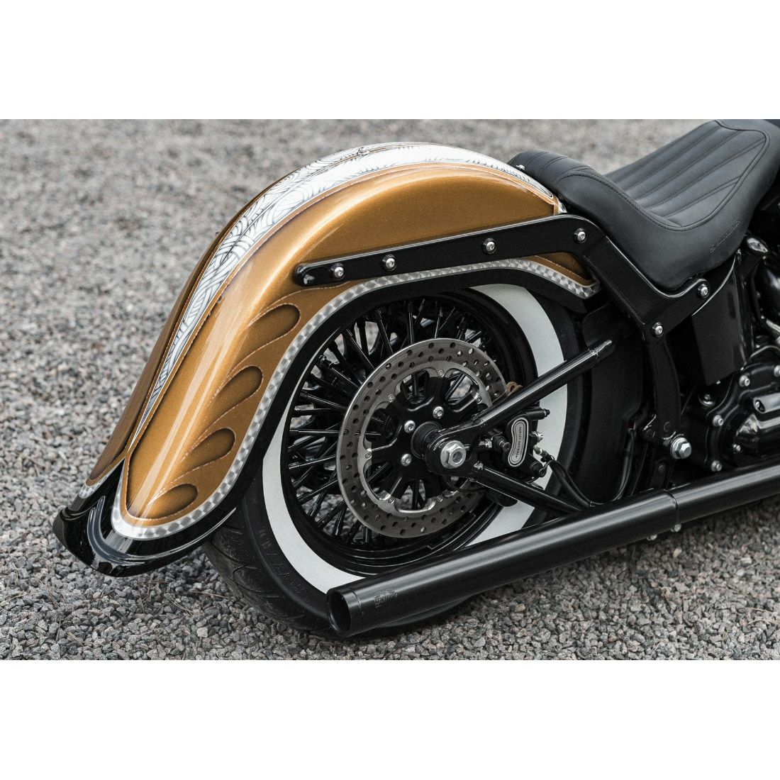 Killer Custom 4インチ・ストレッチリアフェンダー M8ソフテイル-09