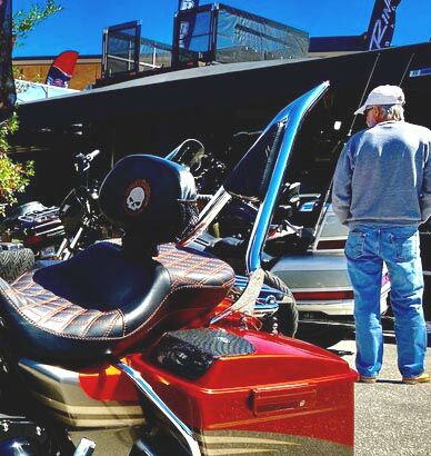 ツーリング用デタッチャブル バックレスト 22インチ高 1.5インチ径 クローム パッド付 Siouxside Choppers