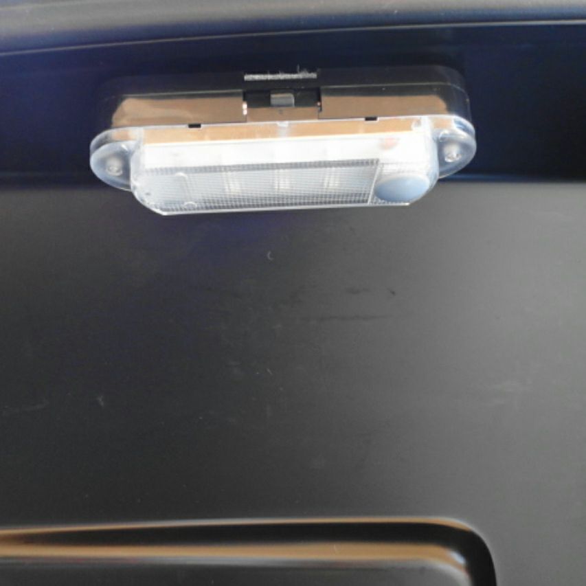 Hard Bagger ユニバーサル・電池式 LEDドームライト-01