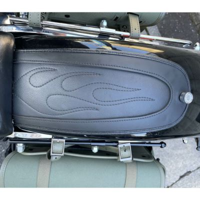 Drag Specialties ソロシート用フェンダービブ　フレイムステッチ