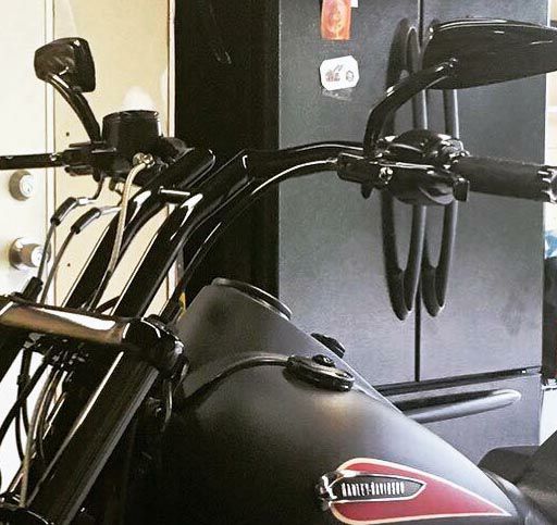 FXRディビジョン Gシリーズ・Tバーハンドル 12インチ グロスブラック 