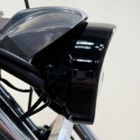 MCS バイザースタイル 5-3/4インチヘッドライトトリムリング　グロスブラック-01