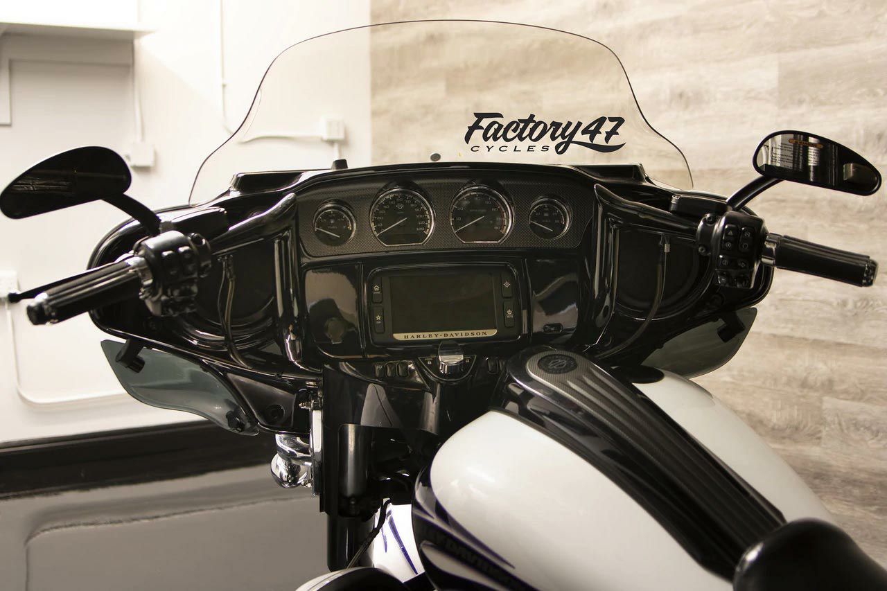 Factory47 ASSAULT ハンドルバー FLHX/FLHT グロスブラック 10インチ 