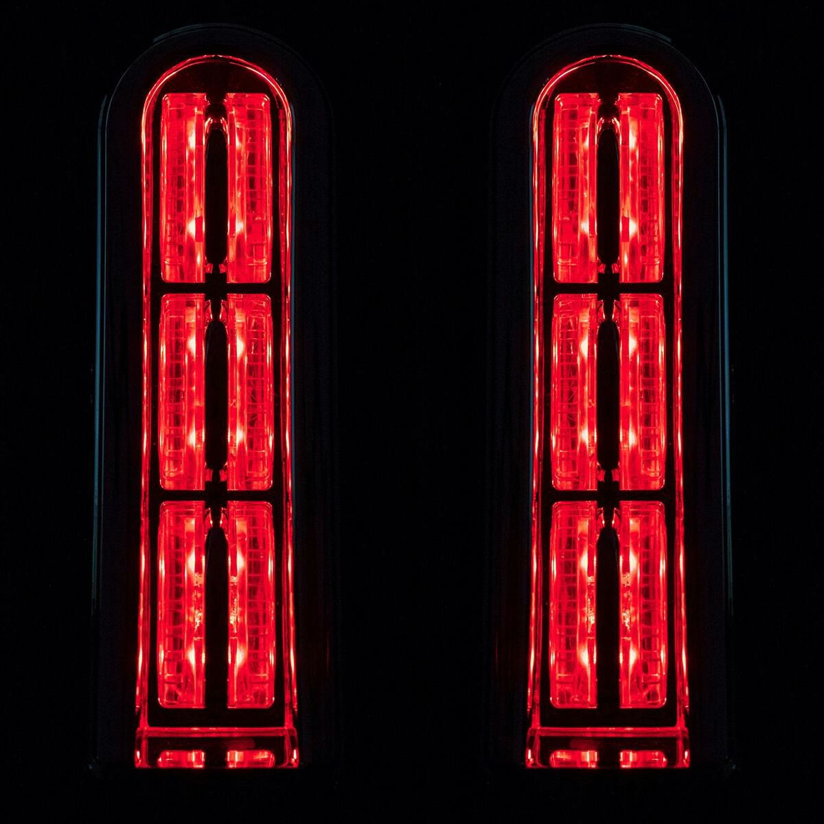 HOG WORKZ サドルバッグサポート用LEDフィラーインサート ブラック-02