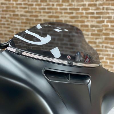 HogWorkz ビレットウィンドシールドトリム コントラストカット
