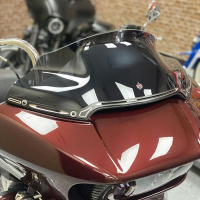 HogWorkz ロードグライド・ビレットウィンドシールドトリム ホローカット