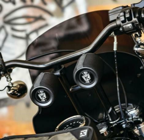 20,000円クリアキン スピーカー Harley-Davidson
