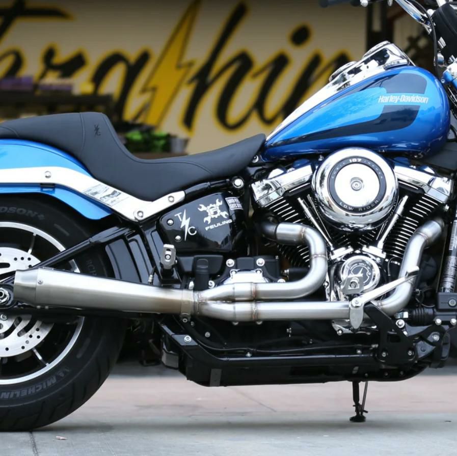 ローライダーST用 Thrashin Supply（スラッシンサプライ）マフラー  