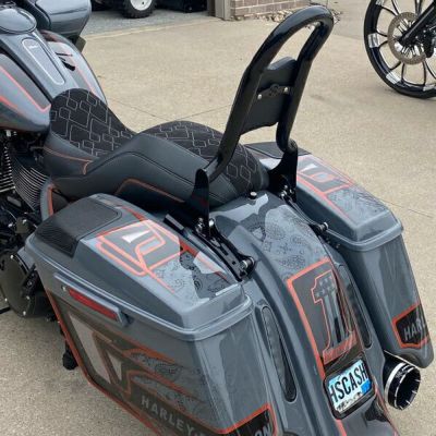 ツーリング用デタッチャブル バックレスト ベビーコブラ 16インチ高 1.5インチ径 ブラック パッド付 Siouxside Choppers