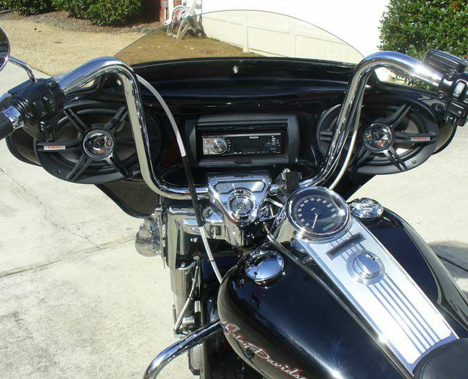 BATWING デタッチャブル フェアリング 6X9オーディオシステム付き　FLHC-03