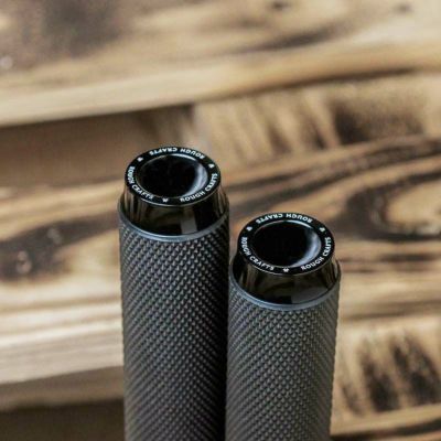 Rough Crafts ナール パッセンジャー用フットペグ ブラック M8ソフテイル用