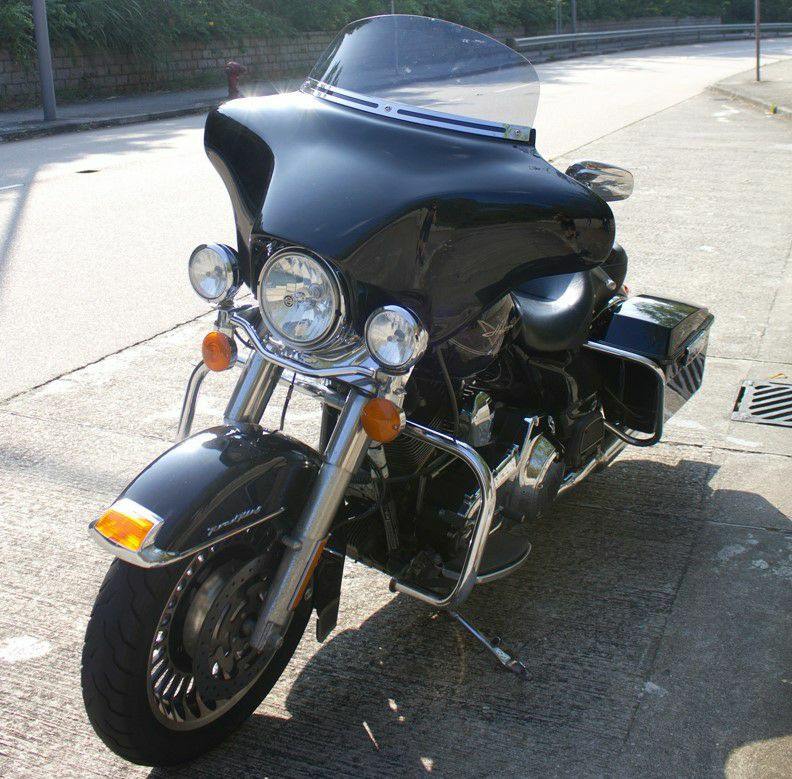 メンフィスシェード バットウイング フェアリング ダイナ |ハーレー