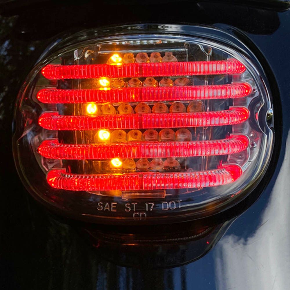 Custom Dynamics ProBEAM ウィンカー機能付き テールライト スモークレンズ-02