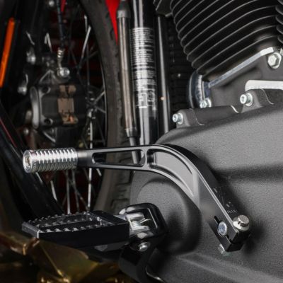 スラッシンサプライ(THRASHIN SUPPLY) M8ソフテイル用ミッドコントロールシフトレバー ブラック