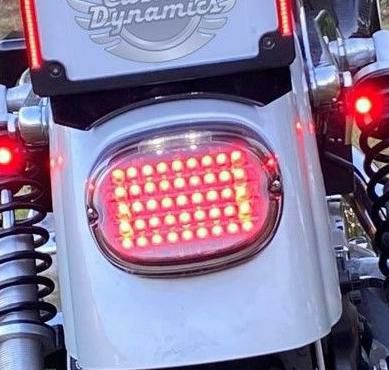 カスタムダイナミクス (Custom Dynamics) ロープロファイル・LEDテールライト 上ナンバー用 スモーク