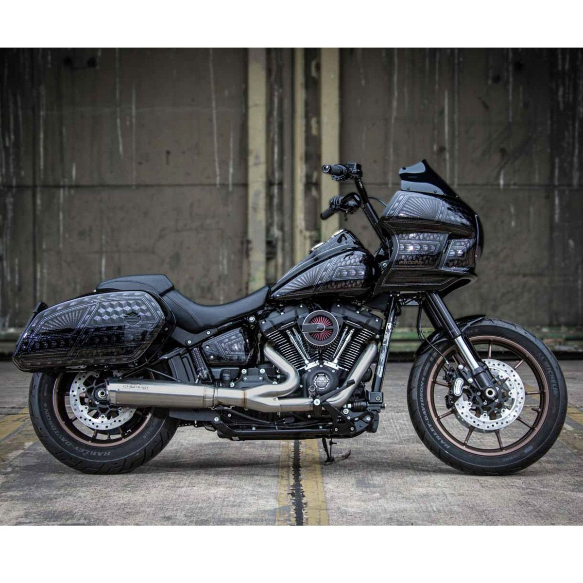 Ricks Motorcycles M8ソフテイル用 FXRPレプリカ・レトロフェアリング フルキット-05