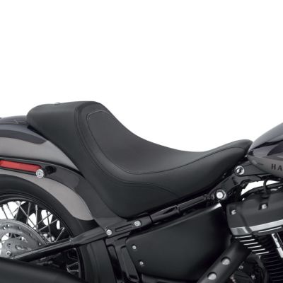 ハーレー M8 ソフテイル用 Brawler ソロシート FLHC、FLDE、FLSL、FXBB、FXST