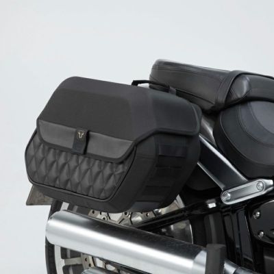 ハーレー FLFBファットボーイ用レジェンドギア サイドバッグシステム 左右セット SW-MOTECH