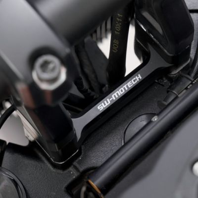 ハーレー Pan America用 ハンドルバーライザー 30㎜ SW-MOTECH