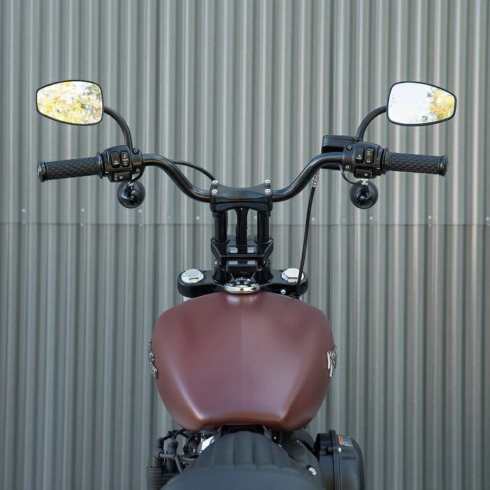 SALE】トラッカーハンドルバー HIGH TBWプラグ付き ブラック Biltwell 
