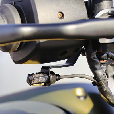Cult Werk スポーツスターS、ナイトスター RH975 フロントターンシグナルブラケット