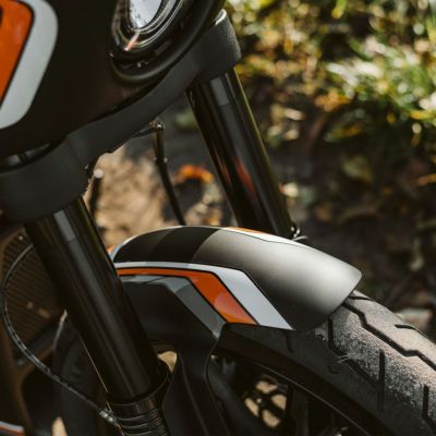 M8 FXLRS用カスタム フロントフェンダー Killer Custom