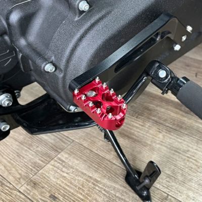 MXスタイル シフターペグ レッド FLO motorsports