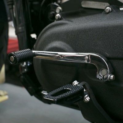 M8ソフテイル P-54 スリム フットペグ ライダー用 ブラックアルマイト スラッシンサプライ(THRASHIN SUPPLY)