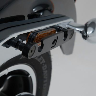 ハーレー FXLR、FXLRS SLHサイドキャリア(LH2/左) SW-MOTECH
