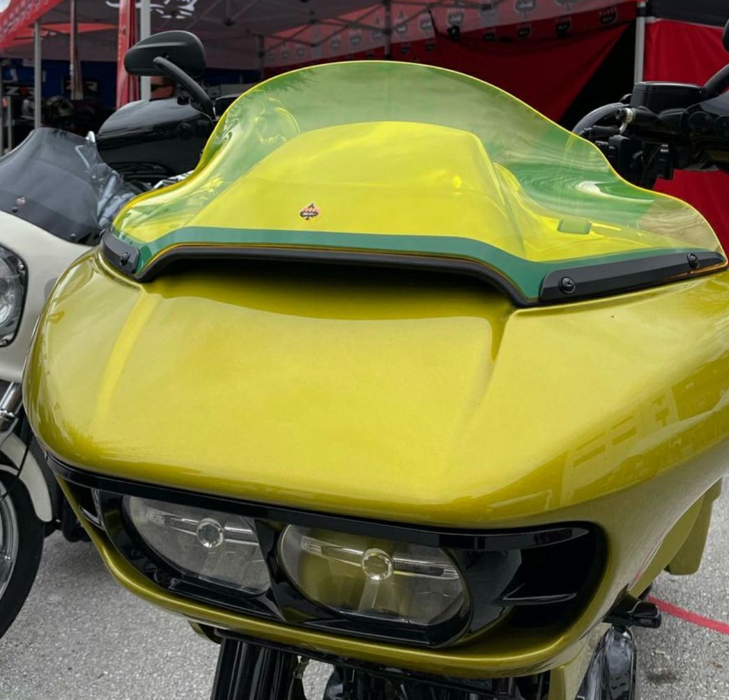 アイスカラーウインドシールド 9インチ KLOCK Werks、1